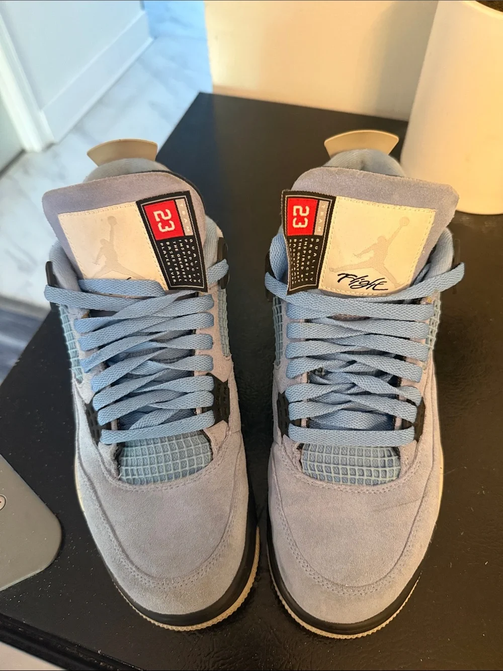 Air Jordan 4 Retro 'University Blue'